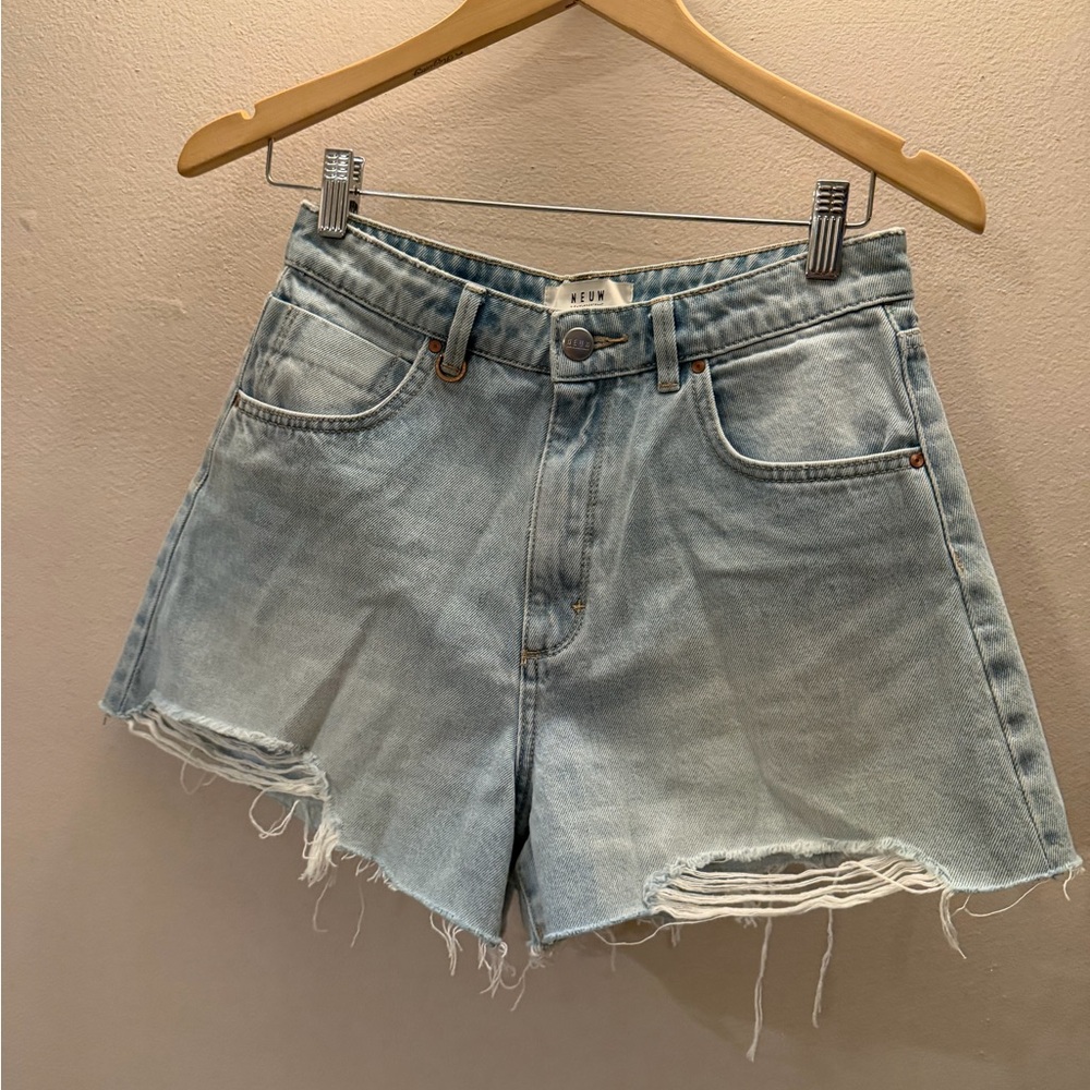 NEUW Denim Womens Light Wash‎ High Waisted Raw Hem Distressed Shorts Size 28